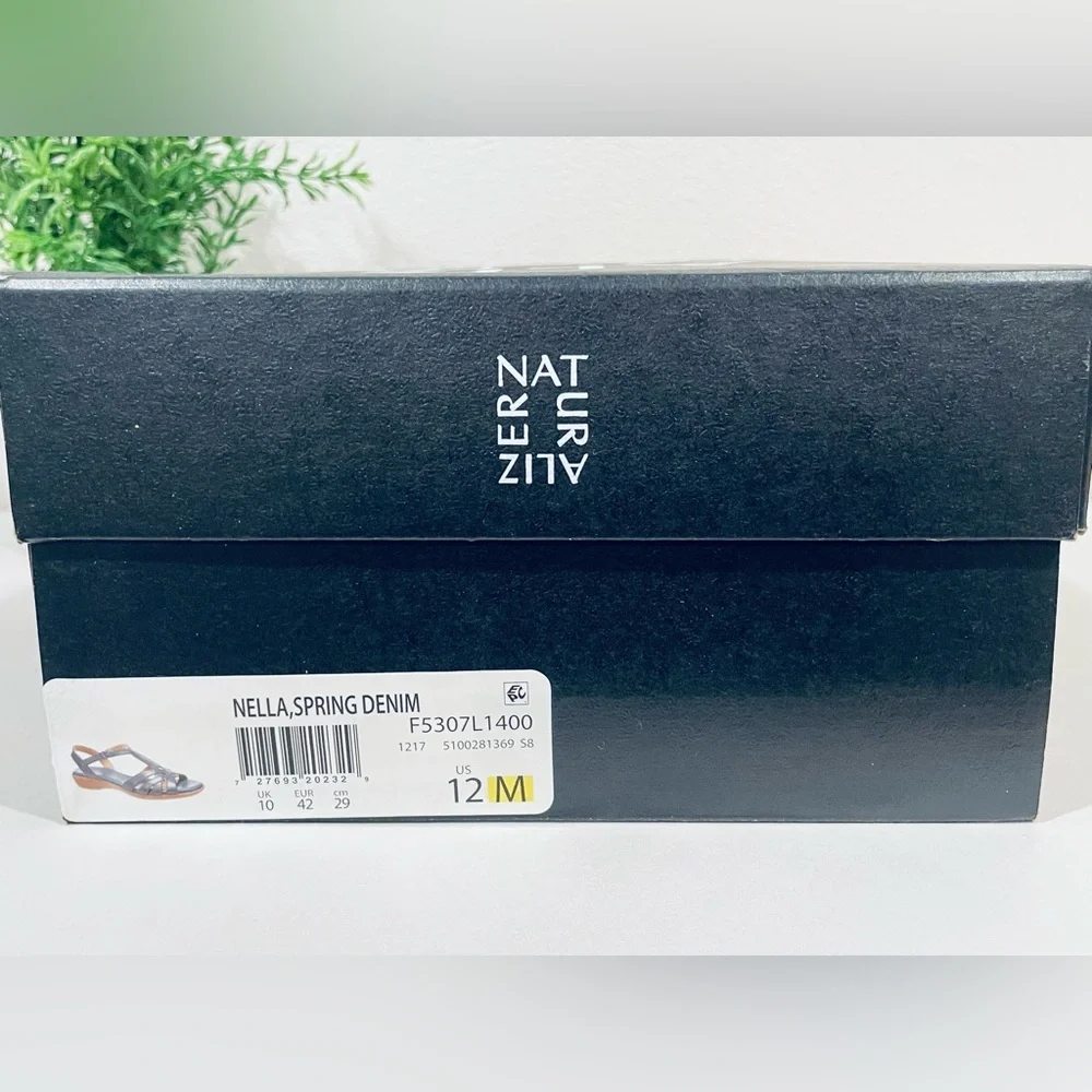 NIB! Naturalizer “Nella” Denim Blue Strappy Sandals Cushioned Footbed